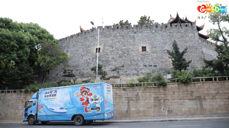 1755155298-98cb297ee2bd131 1755155298-98cb297ee2bd131