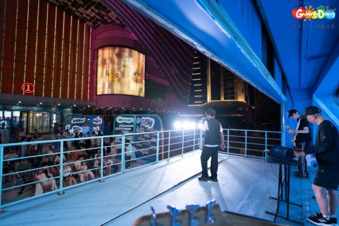 6389077734102830568994319